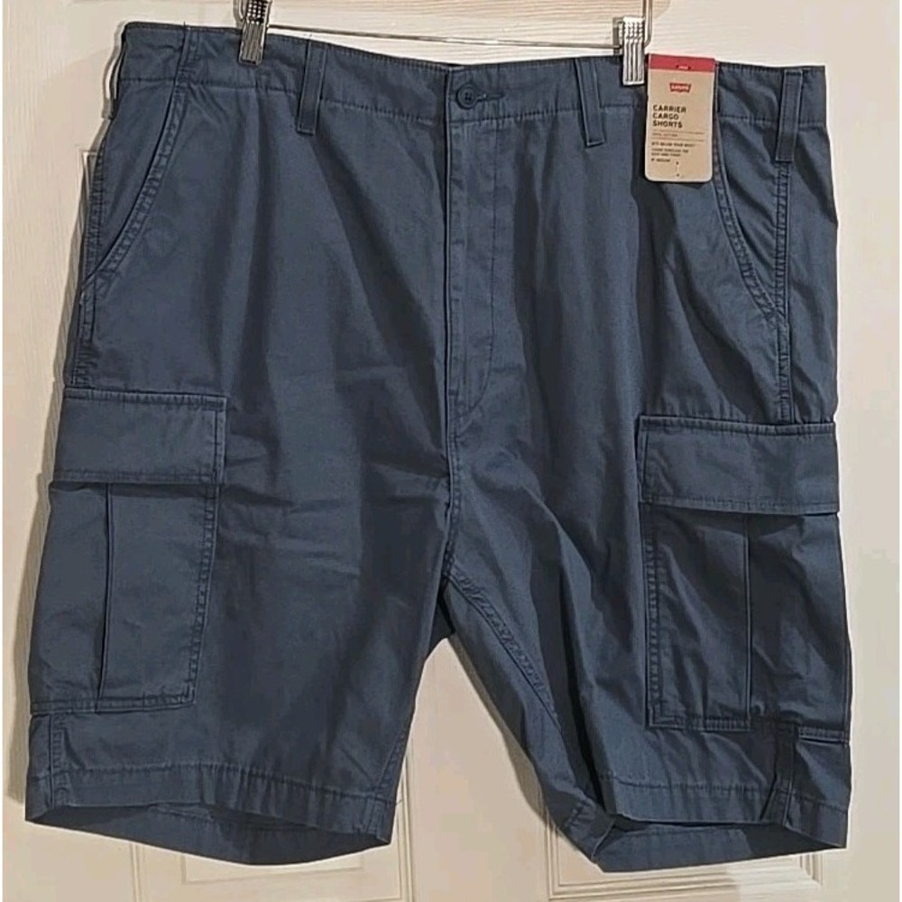Levi's Carrier Cargo Men's Shorts 40 Slate Blue Loose thru Seat & Thigh NEW